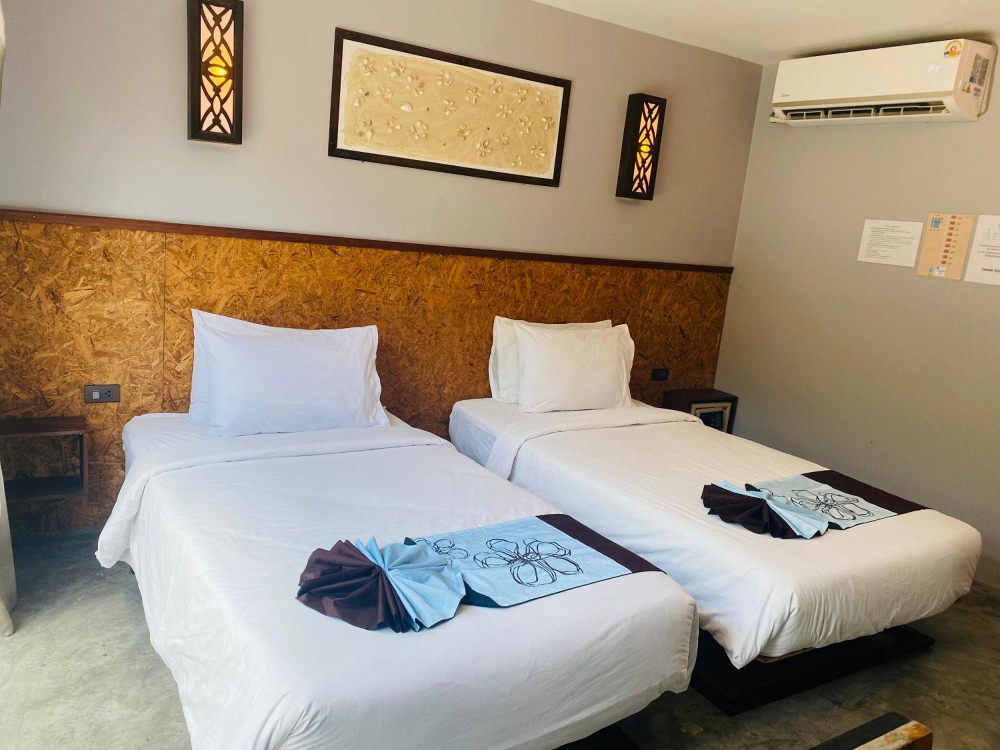 The Hip Resort @ Phi Phi Екстер'єр фото
